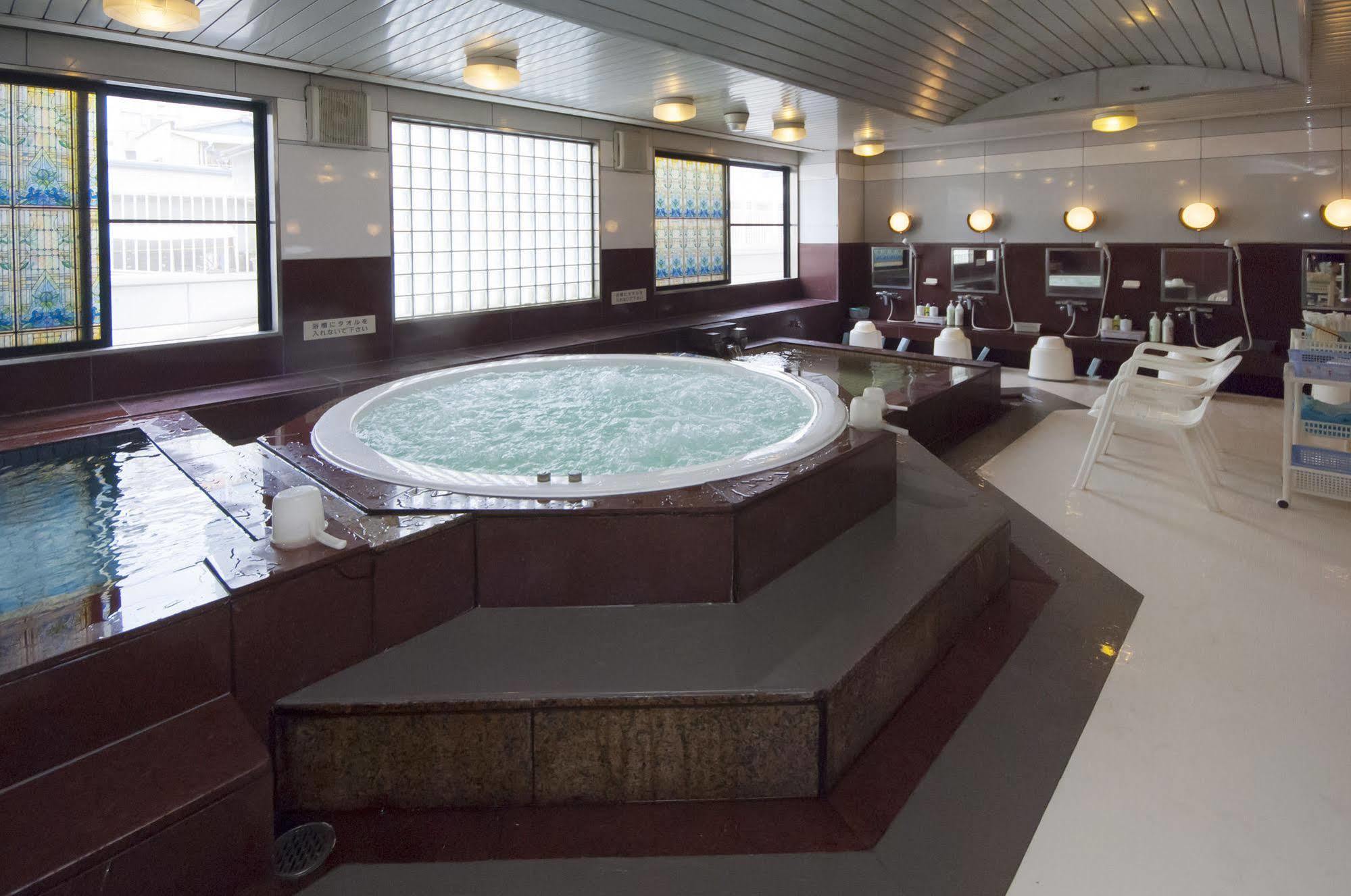 Sauna And Capsule Hotel Hollywood Okayama Dış mekan fotoğraf